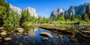 Scenic,Panoramic,View,Of,Famous,Yosemite,Valley,With,El,Capitan