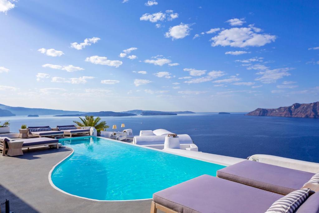 Katikies Hotel – Santorini, Greece