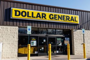 How Old Do You Have To Be To Work at Dollar General?