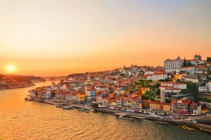 Magnificent,Sunset,Over,The,Porto,City,Center,And,The,Douro