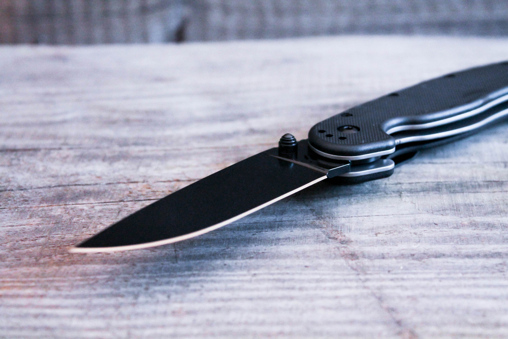 switchblade knife